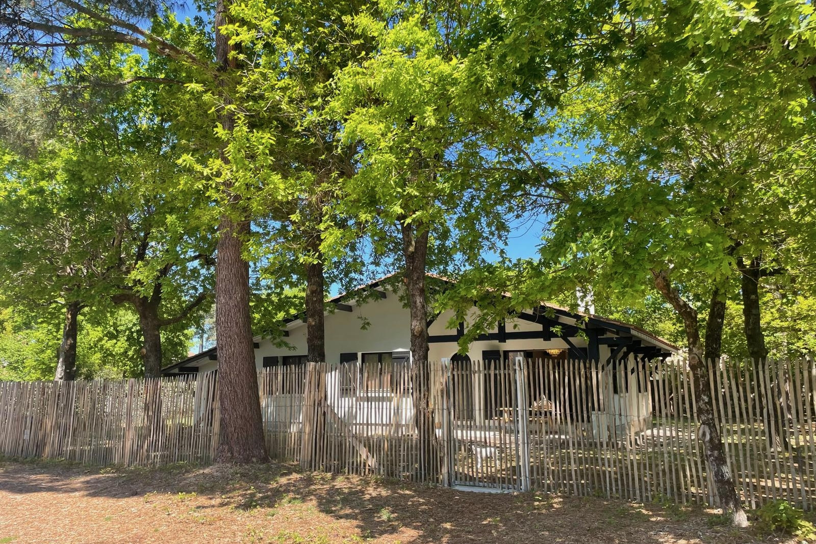 Photos n°1 : Villa 4 chambres LEGE CAP FERRET 