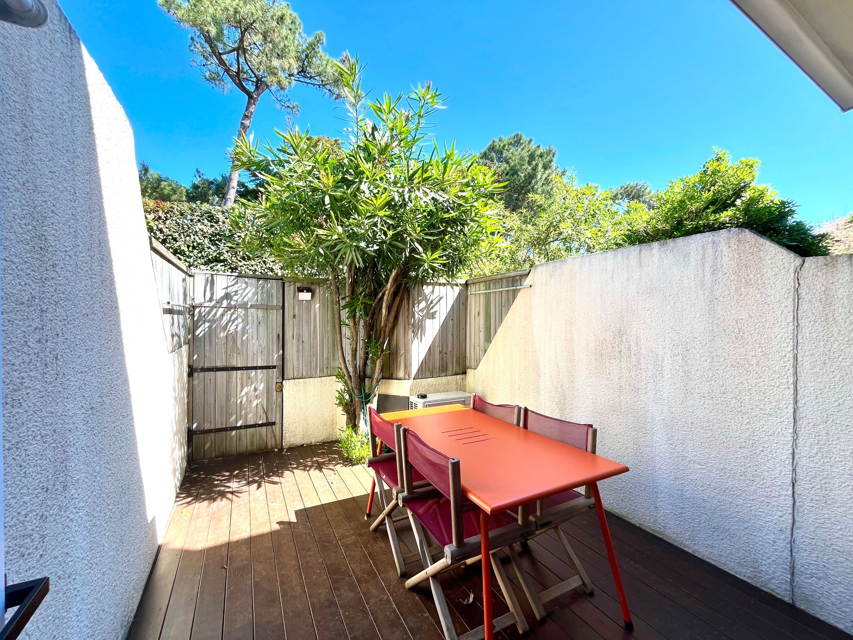 Photos n°1 : Studio CAP FERRET 