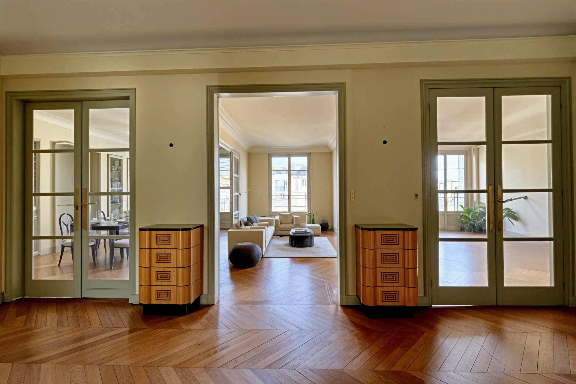 Photos n°1 : Appartement 4 chambres PARIS 17