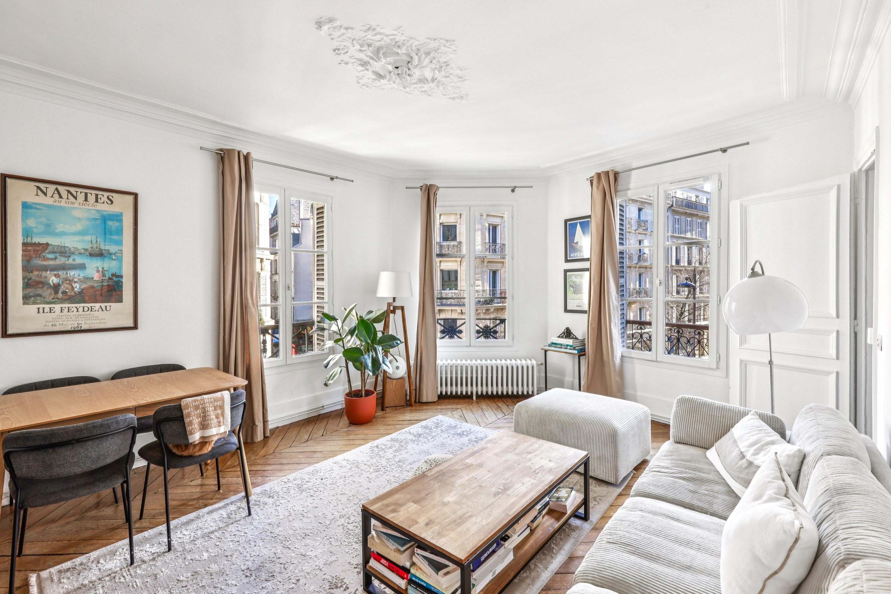 Photos n°1 : Appartement 3 chambres PARIS 17