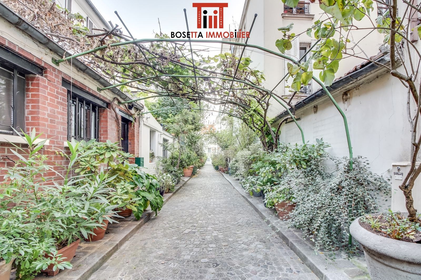 Photos n°1 : MaisonVille 3 chambres PARIS 17