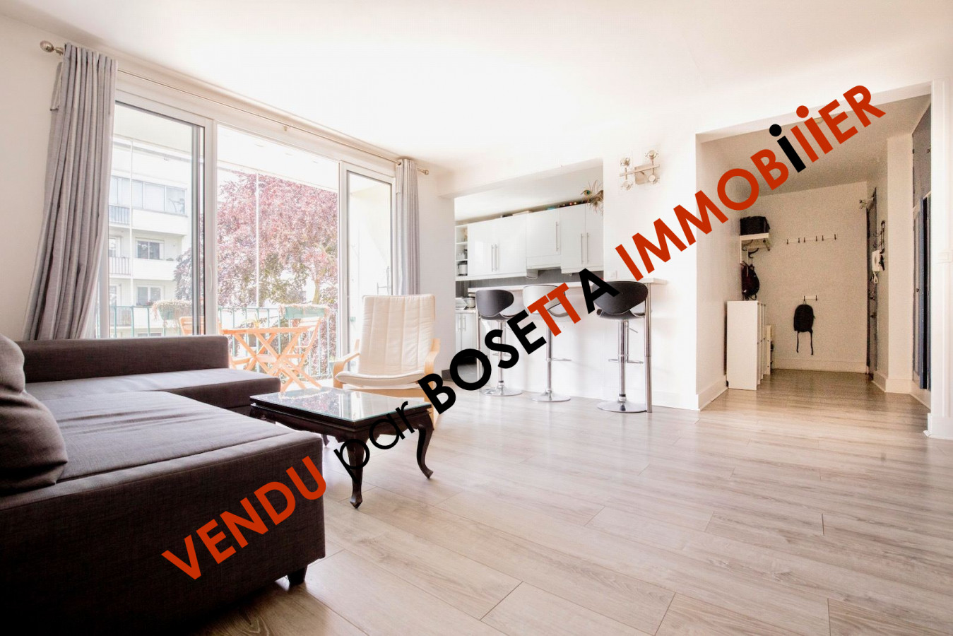 Photos n°1 : Appartement 4 chambres ST CLOUD 