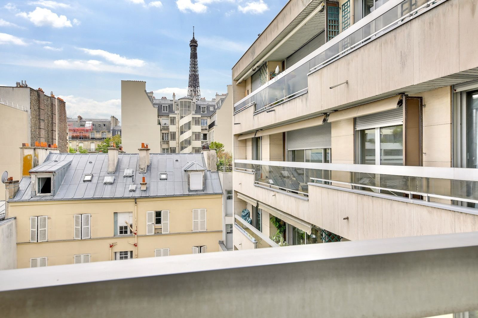 Photos n°1 : Appartement 2 chambres PARIS 07