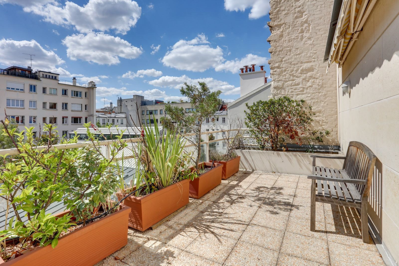 Photos n°1 : Appartement 3 chambres LEVALLOIS PERRET 