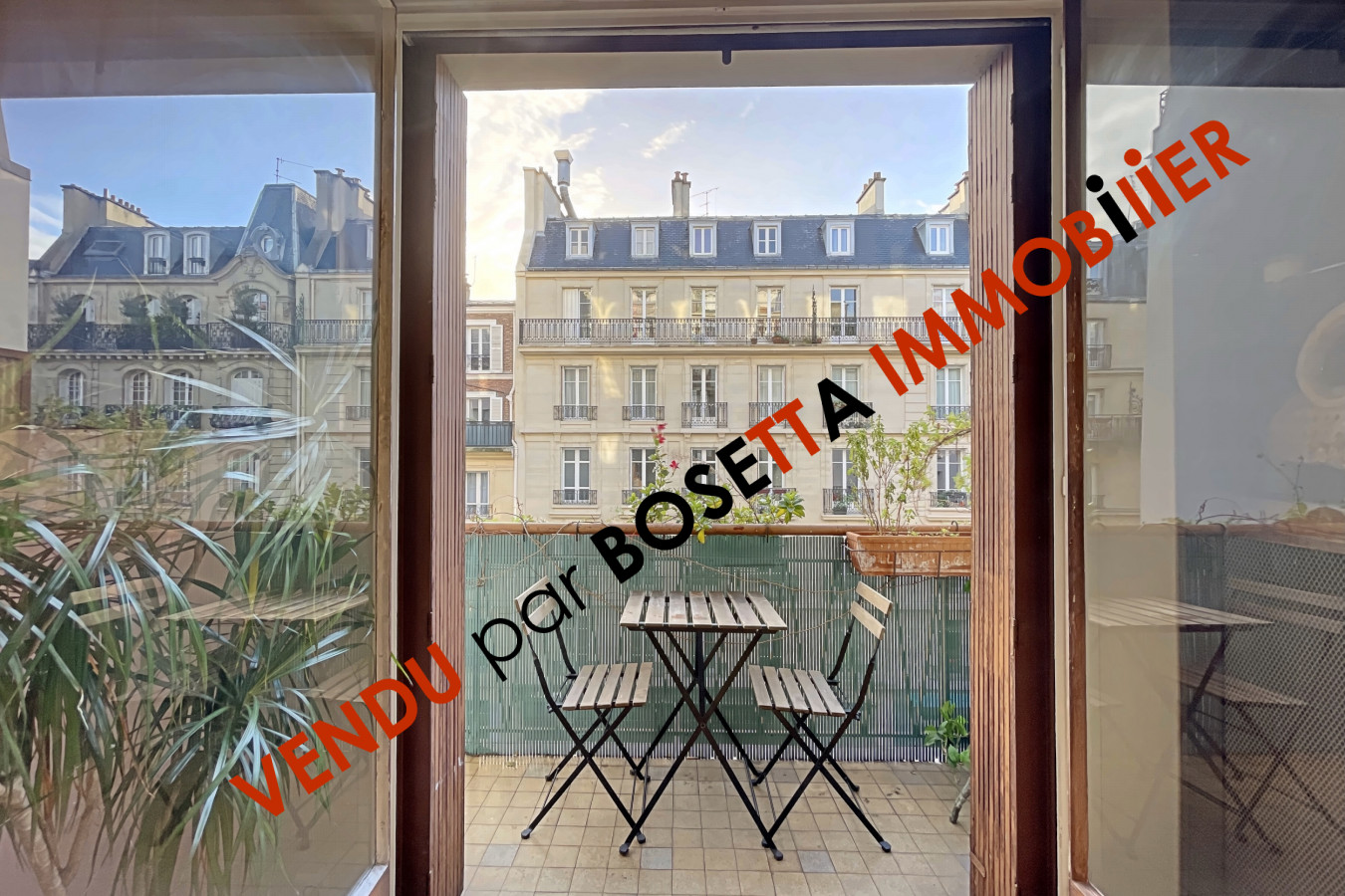 Photos n°1 : Appartement 2 chambres PARIS 17